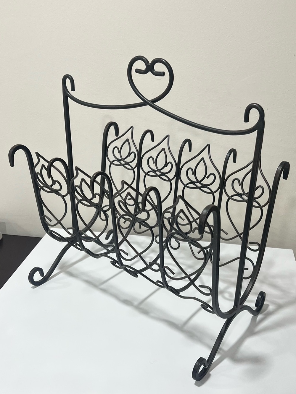 Black Decorative Wrought Iron Magazine Rack
